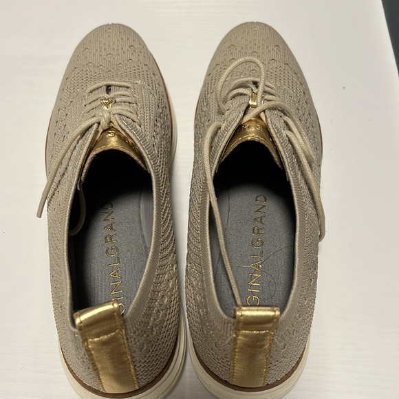 Cole Haan Woman’s OG WNG Oxfords Size 8.5 - Picture 2 of 5